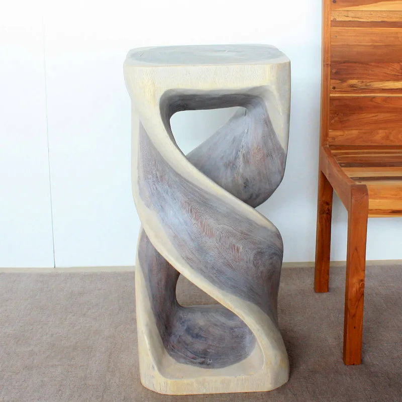 Table d'appoint en bois double torsion sculptée à la main, gris agate