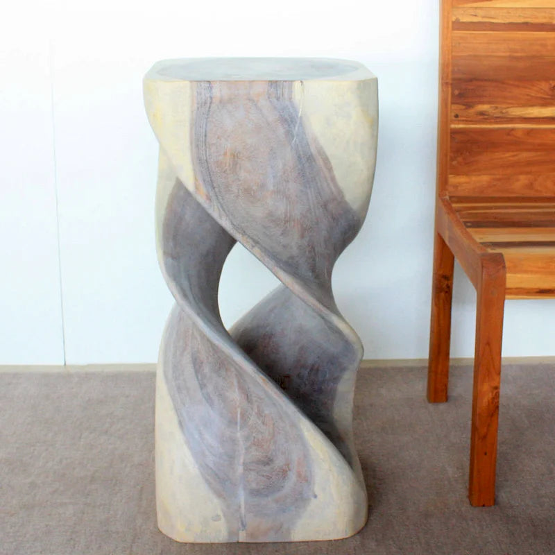Table d'appoint en bois double torsion sculptée à la main, gris agate