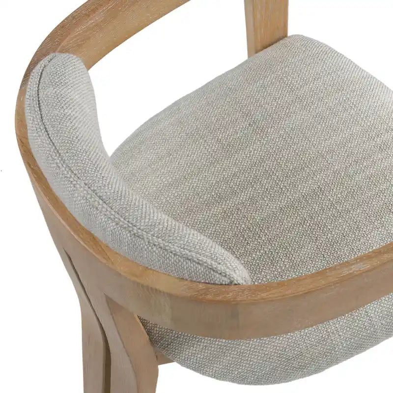 Chaise de salle à manger capitonnée blanc cassé avec structure en chêne blanchi et embouts de pieds en laiton